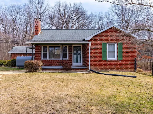 1153 E Side Hwy, Waynesboro, VA 22980