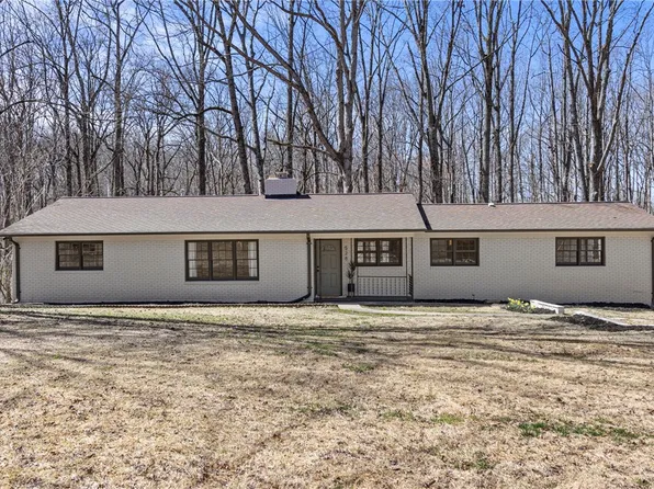 528 Turner Hill Rd, Easley, SC 29642