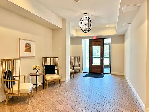 Floor plan 305