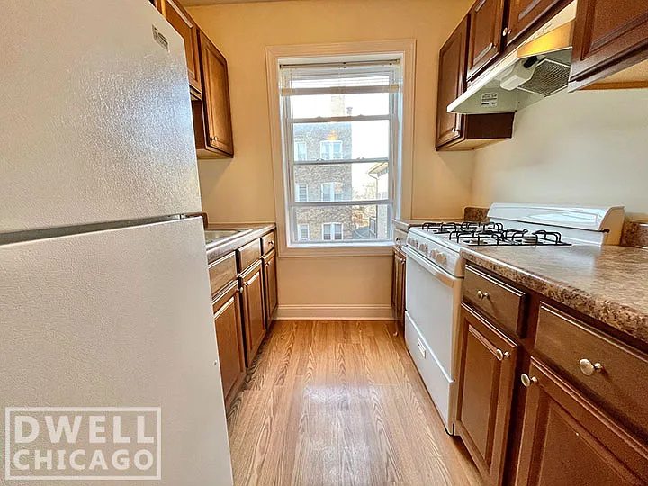 2535 N Kimball Ave #201 — Photo 7