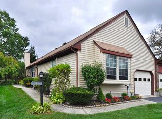 2 Daniel Webster Ave #B, Monroe Township, NJ 08831