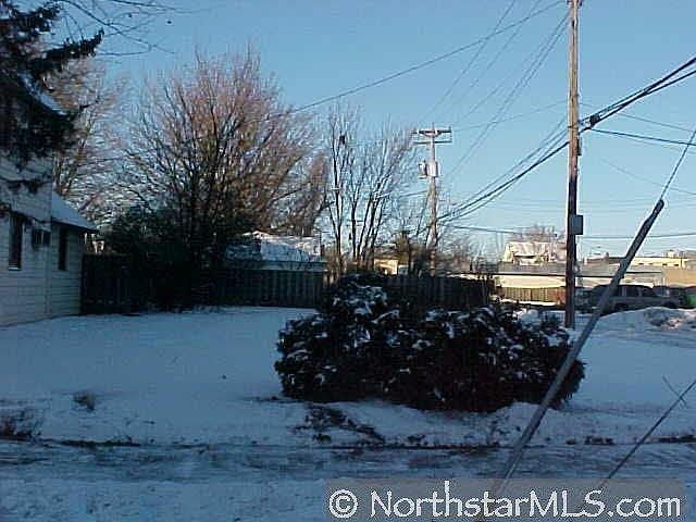 1st image of 915 26th Avenue NE