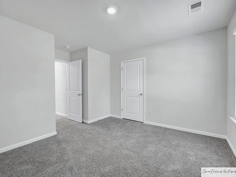 2128 Elmridge Rd — Photo 32