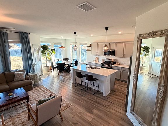 2nd image of 3120 Riddler Way