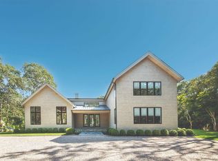 2 Duke Dr, East Hampton, NY 11937