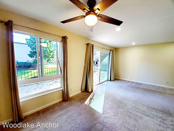 4th image of 934 Peninsula Ave APT 204