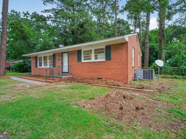 2557 Delano Dr, Macon, GA 31204