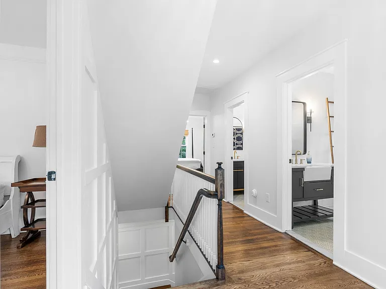 13 Chapin St — Photo 20