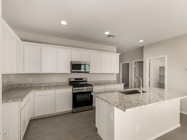 46850 W Crescent Moon Drive, Maricopa, AZ 85139