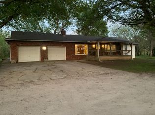 5925 W 183rd St, Stilwell, KS 66085
