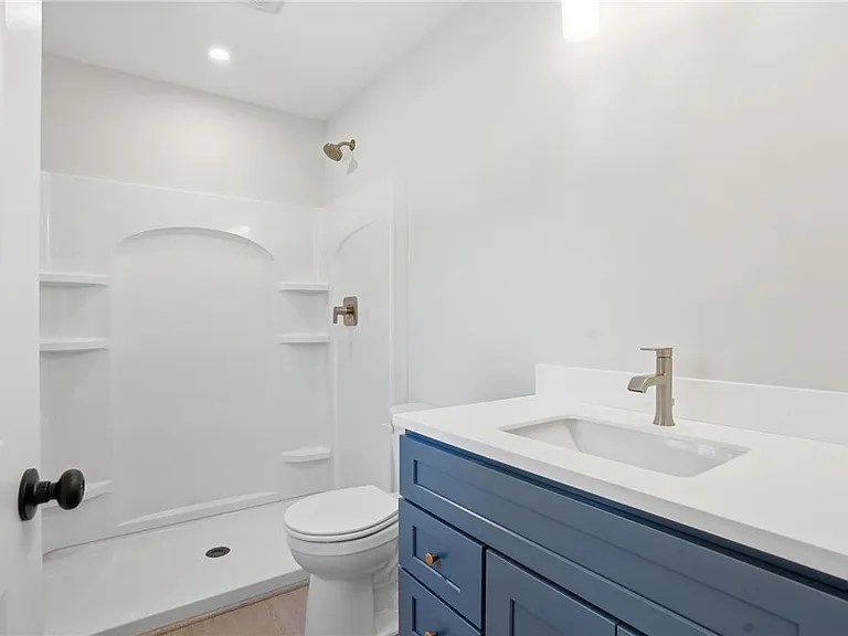 2905 Roosevelt St — Photo 42