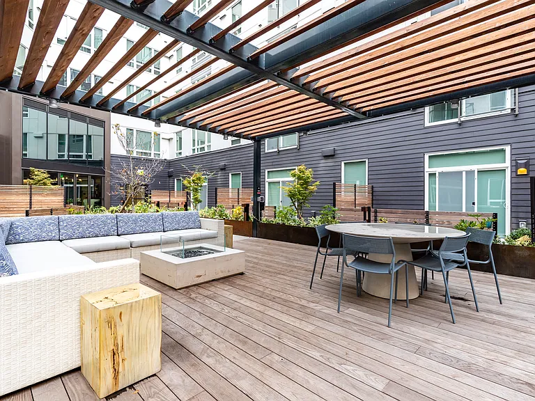 Emerson Seattle — Photo 37