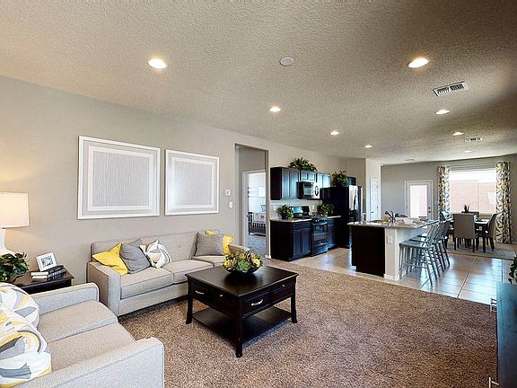 3rd image of 4828 Kings Peak Dr NE