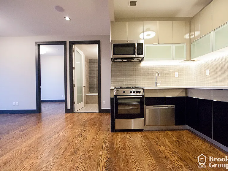 875 De Kalb Ave #3E — Photo 1