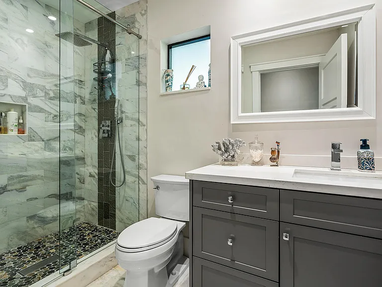 1117 Lake Dr — Photo 25