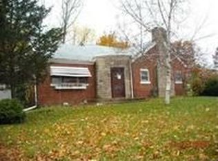 1910 S 17th St, Niles, MI 49120