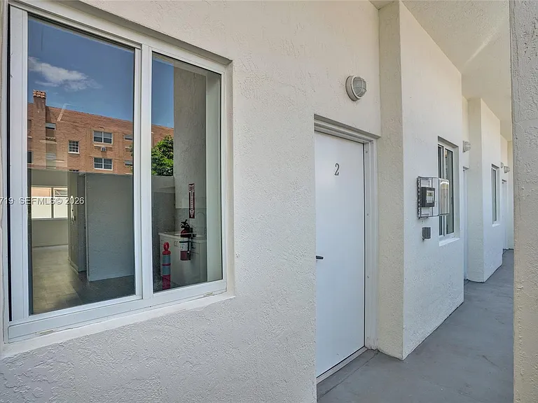 1567 NW 1st St #2 — Photo 18
