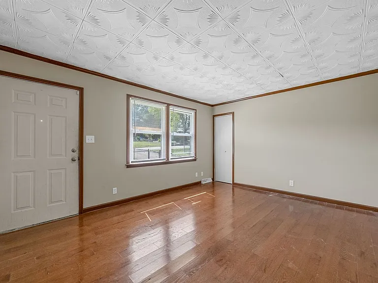 809 Pollard Rd — Photo 7