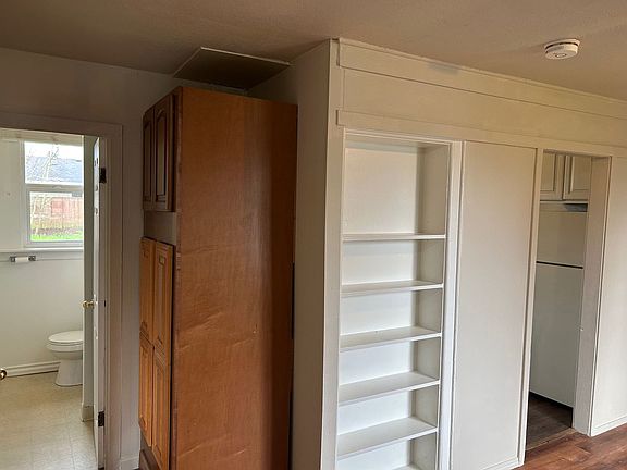 5th image of 915-917 SE 155th Ave #915