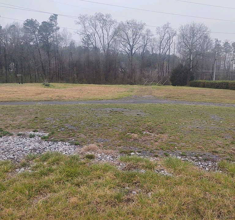 2nd image of 2101 Cleveland Hwy