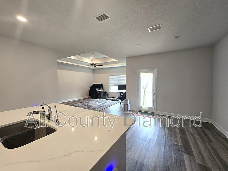 4861 Sweetspire Dr — Photo 5