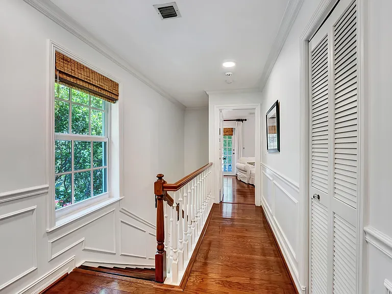 306 N Swinton Ave — Photo 18