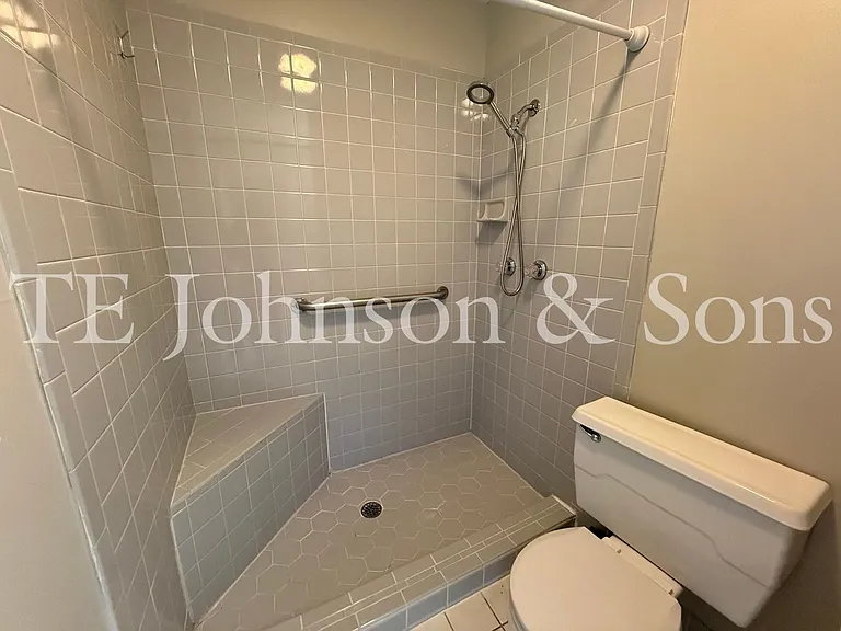2722 Winslow Ln — Photo 50