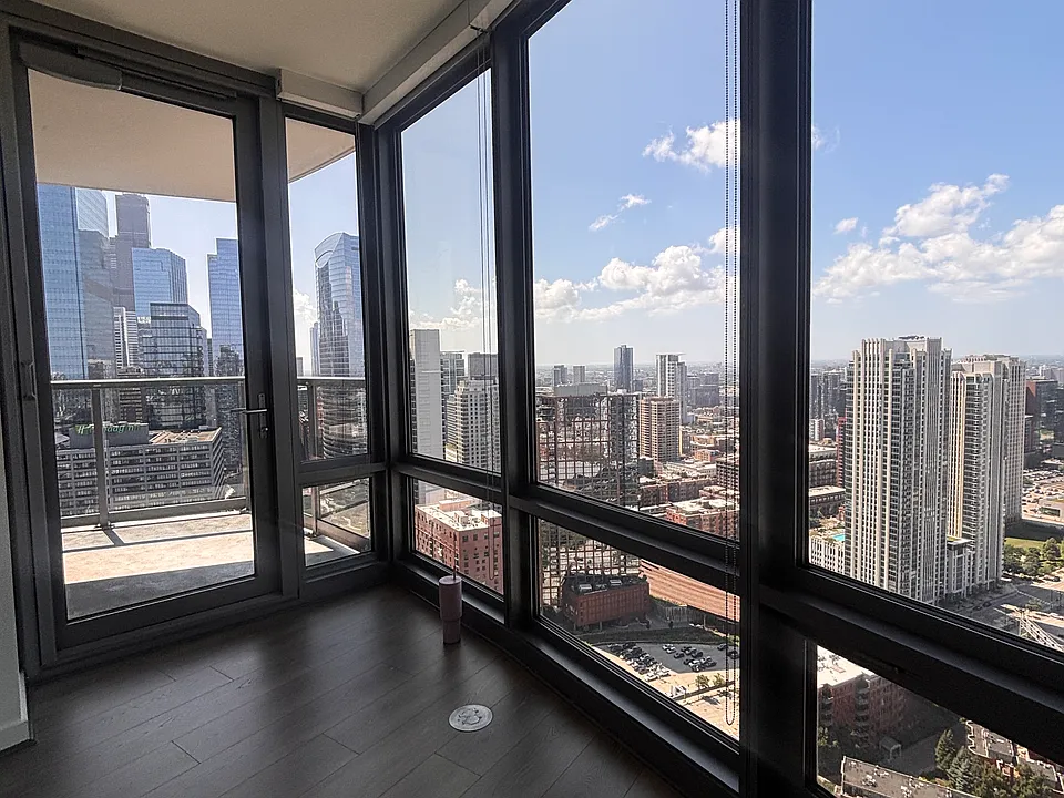 414 N Orleans St #2411