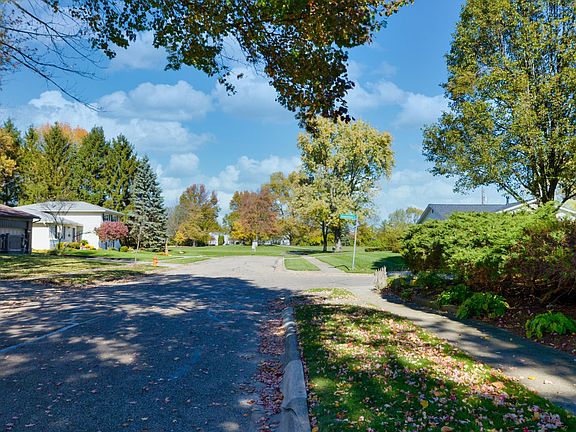 5th image of 5068 Greensboro Ct