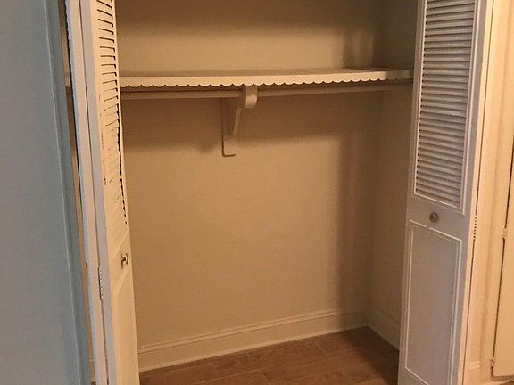 2nd image of 465 E 7th St APT 1g
