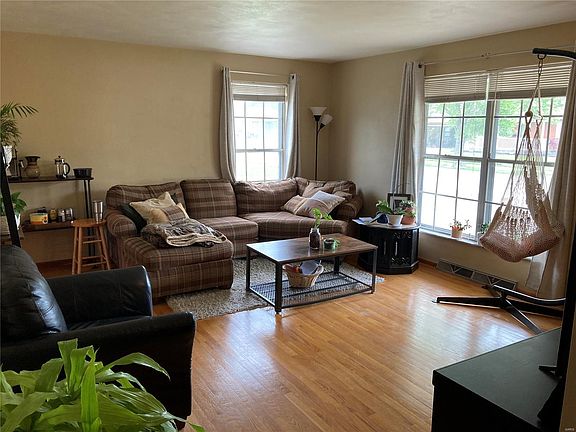 4th image of 3004 Yale Dr
