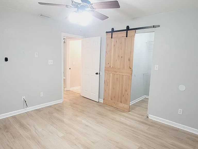 2419 Nugget Ln — Photo 8