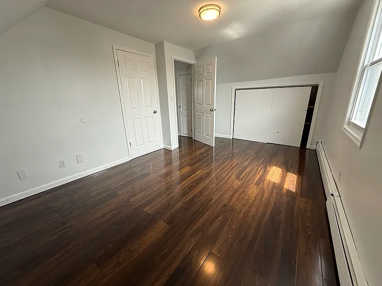 847 7th St #2 — Photo 24