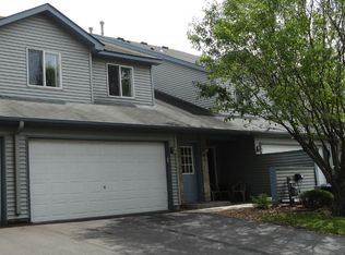 4831 Helena Ln N APT 6, Oakdale, MN 55128