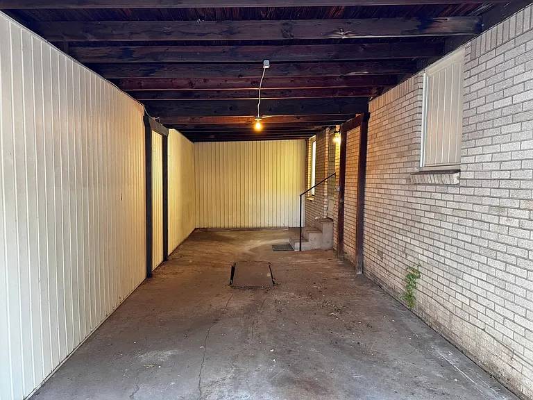 2412 Dartmouth St — Photo 51