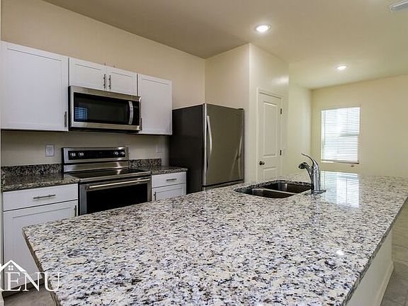 3rd image of 35480 W San Capistrano Ave