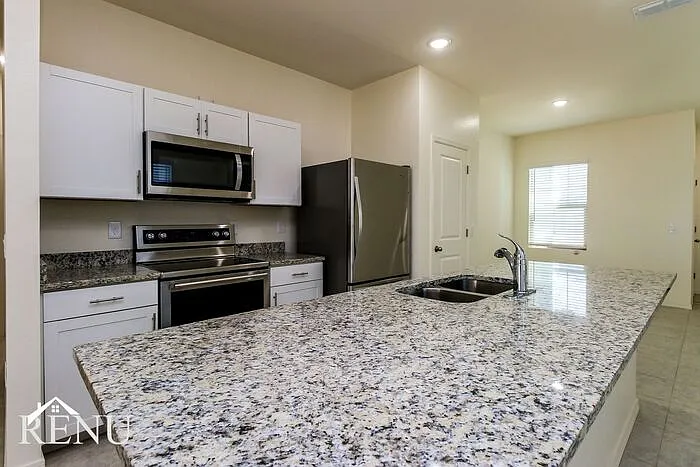 35480 W San Capistrano Ave — Photo 3