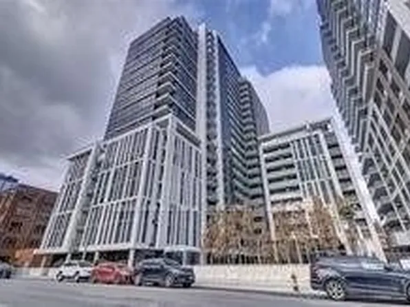 400 Adelaide St E, Toronto, ON