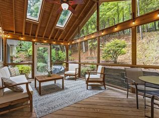 108 Rhododendron Ct, Chapel Hill, NC 27517