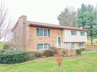 254 Kennedy Dr, Lebanon, VA 24266