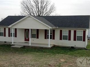 1297 Mount Olive Rd, Westmoreland, TN 37186