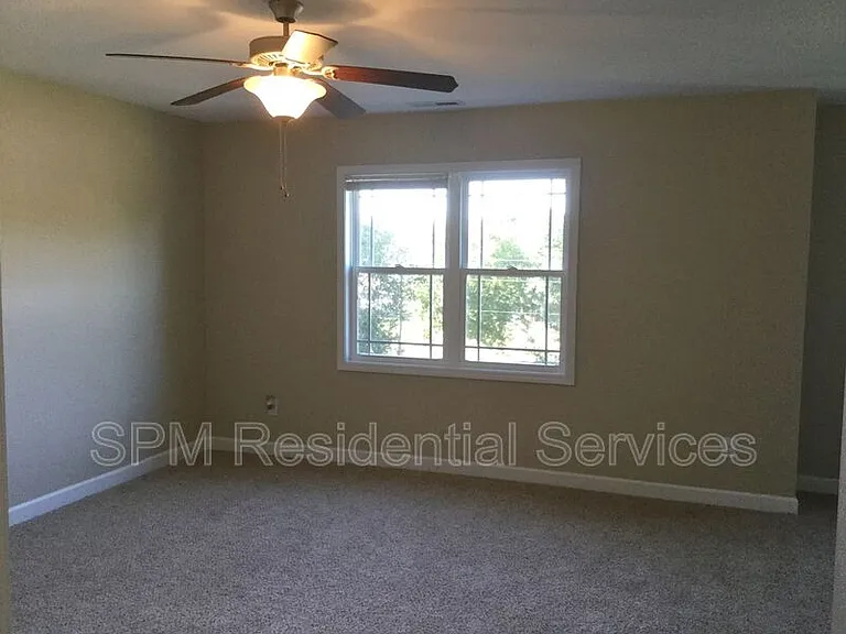 748 Chadwick Shores Dr — Photo 23