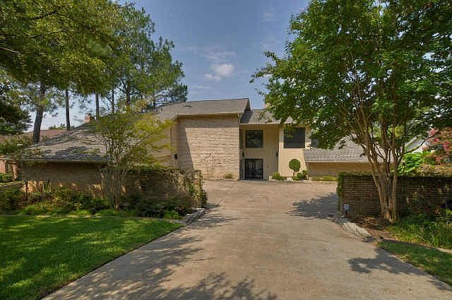 1st image of 1502 Creekford Dr