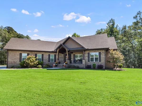 2225 Walnut St, Albertville, AL 35950