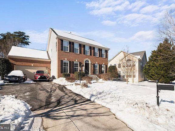 2nd image of 10571 Sourwood Ave