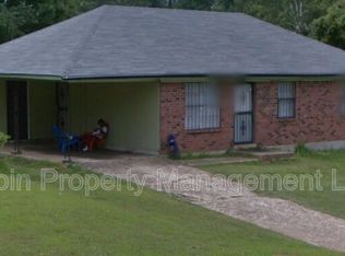 2437 Chattering Ln, Memphis, TN 38127