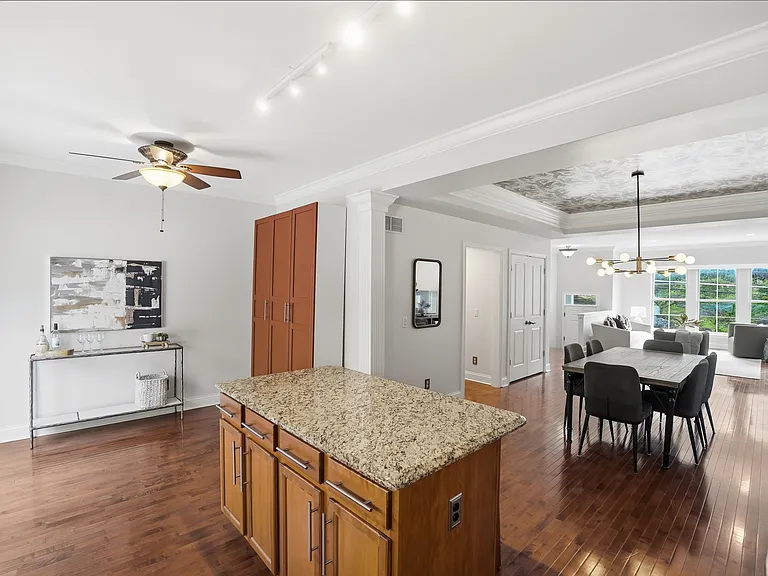 525 Boal St — Photo 51