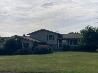 10891 Buehler Rd NE, Bolivar, OH 44612