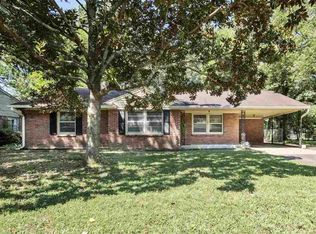 401 Leonora Dr, Memphis, TN 38117