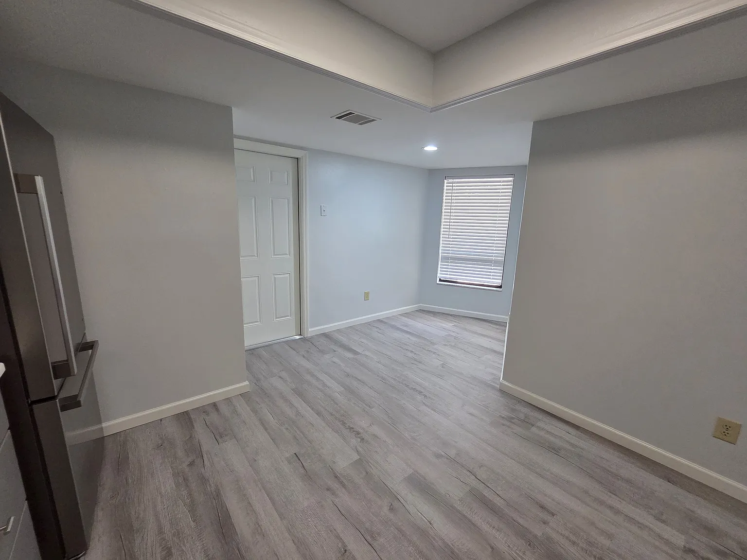 3 bed, 1387 sqft, $2,250 — Photo 3